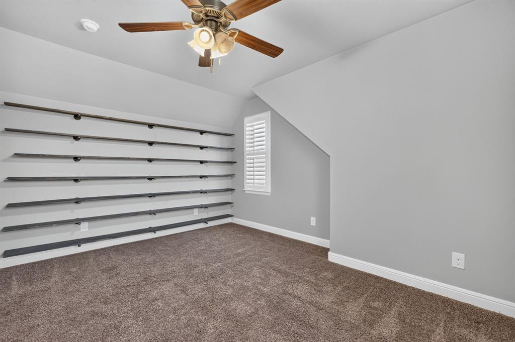 305 Donna Circle, Granbury, TX 76049
