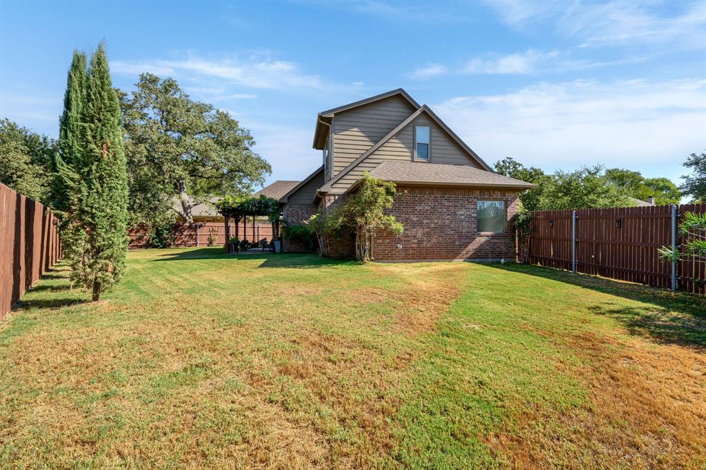 305 Donna Circle, Granbury, TX 76049