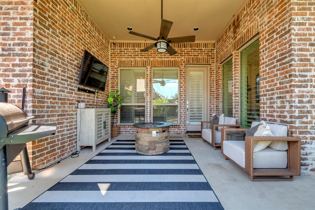 1318 Cottonwood Drive, Celina, TX 75009