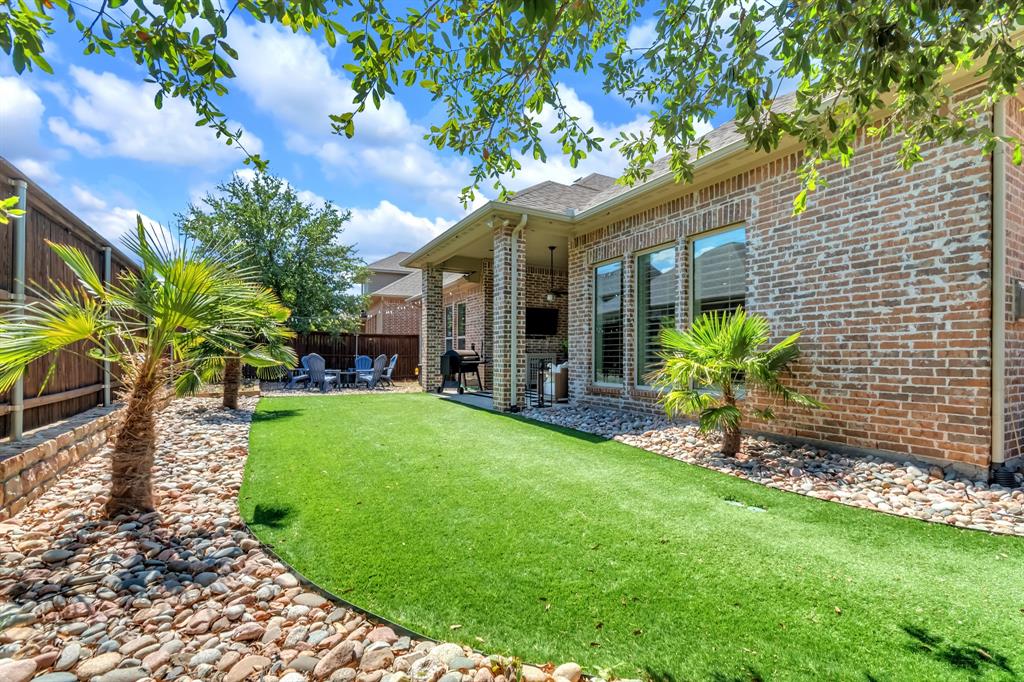 1318 Cottonwood Drive, Celina, TX 75009