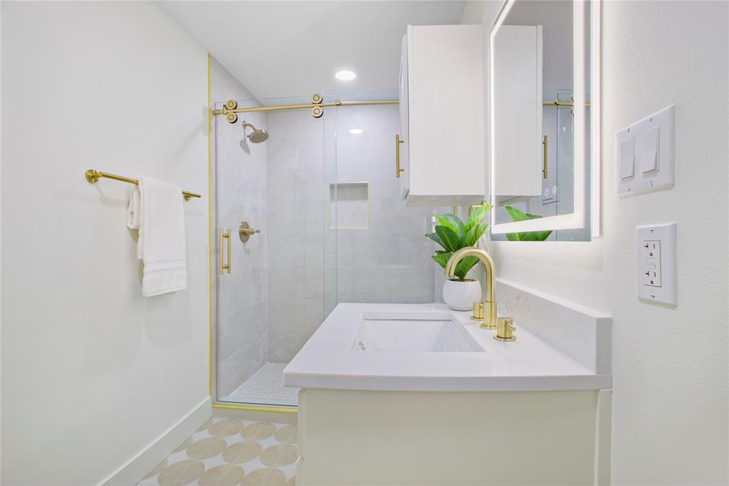 Jack and Jill Bath
