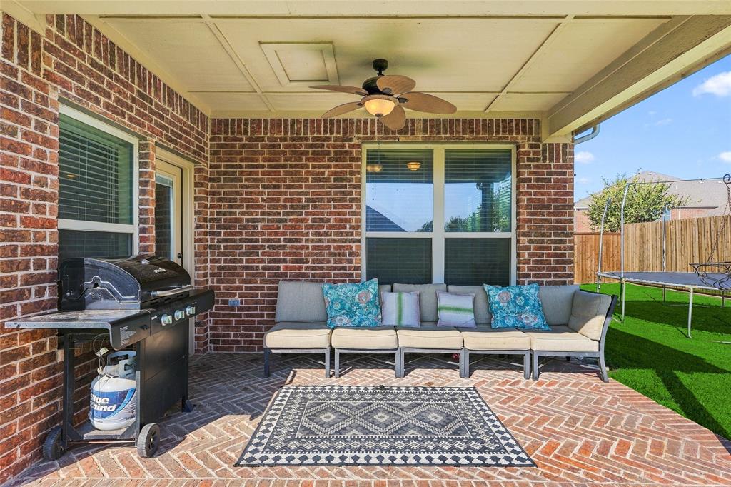 202 Pleasant Hill Lane, Fate, TX 75189
