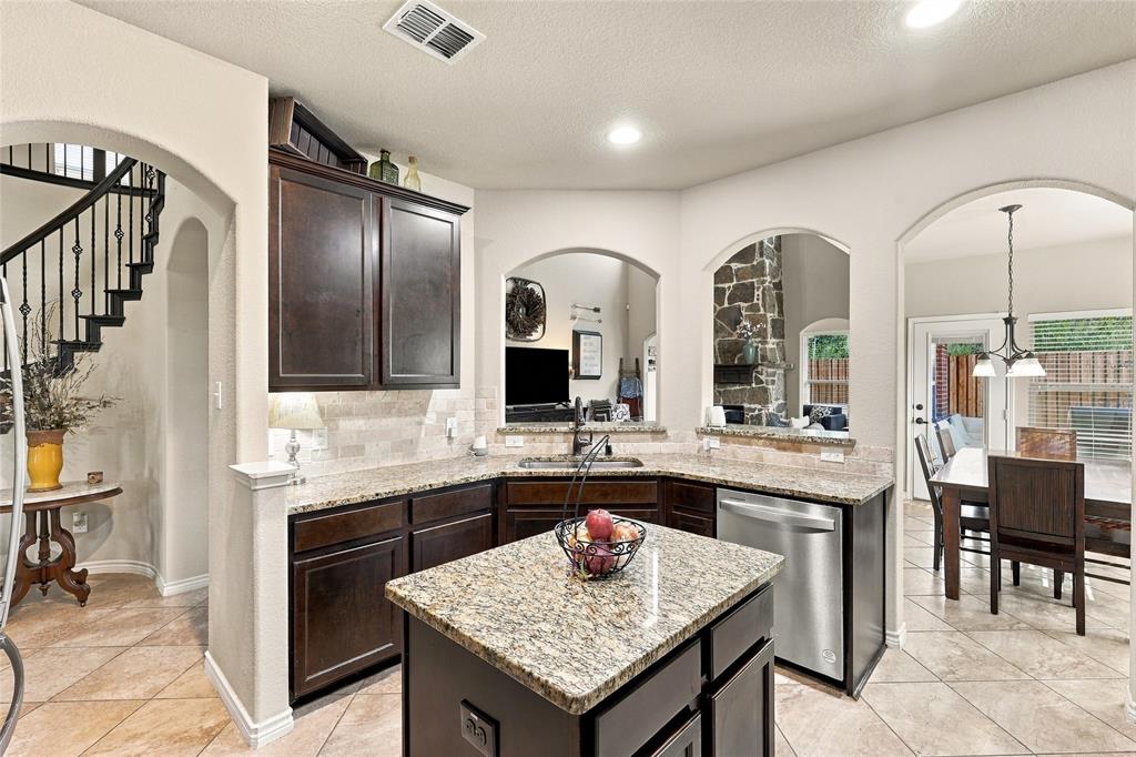 202 Pleasant Hill Lane, Fate, TX 75189