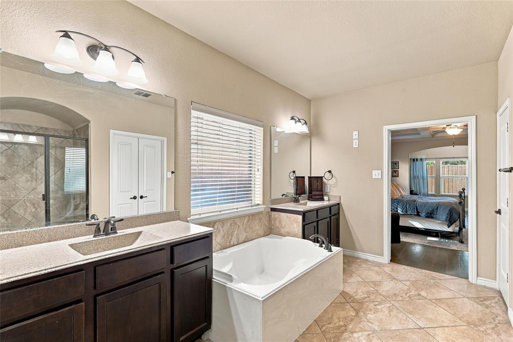 202 Pleasant Hill Lane, Fate, TX 75189