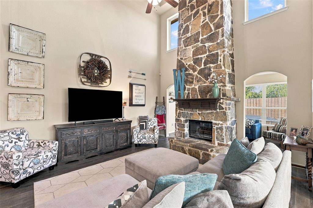 202 Pleasant Hill Lane, Fate, TX 75189
