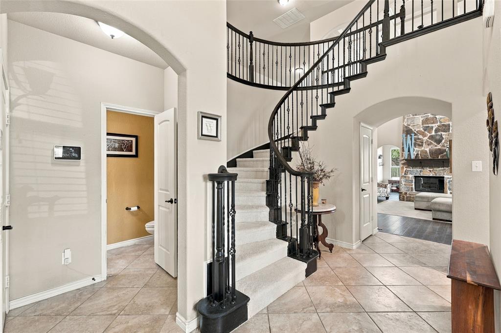 202 Pleasant Hill Lane, Fate, TX 75189