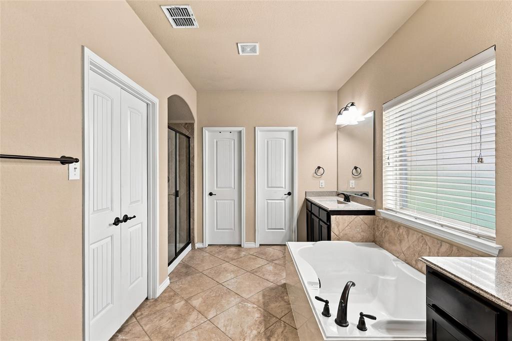 202 Pleasant Hill Lane, Fate, TX 75189