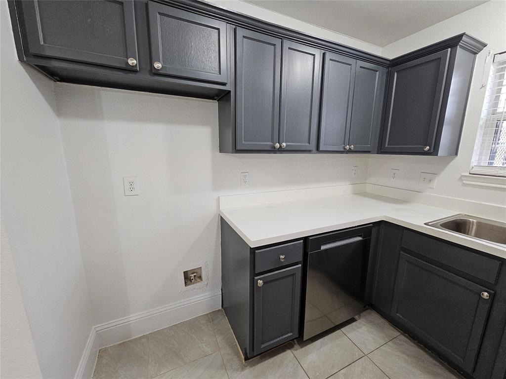 1615 Herald Street, #1613, Dallas, TX 75215