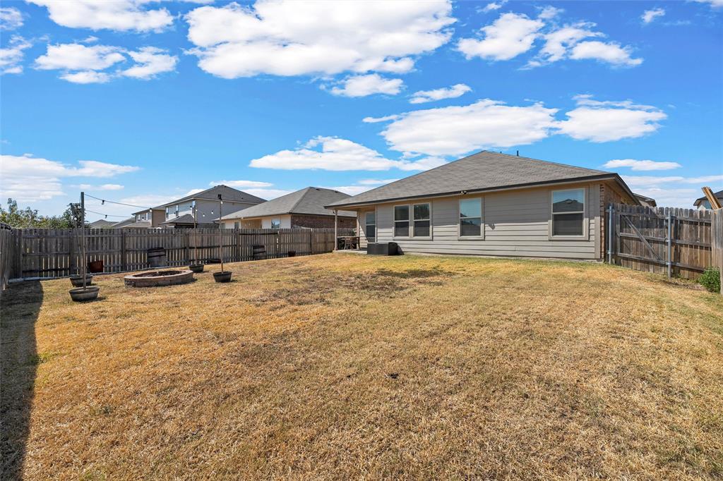 3016 Jackal Drive, Lorena, TX 76655
