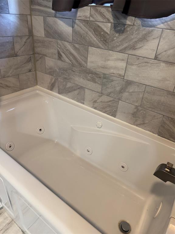 2923 River Ridge Court, Granbury, TX 76048