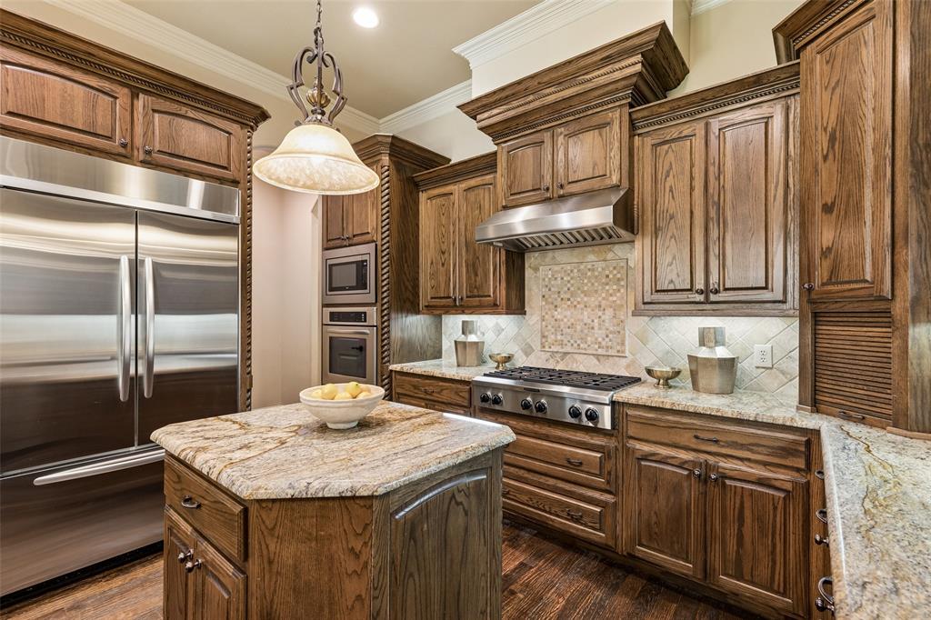 8523 Lakemont Drive, Dallas, TX 75209 8523 Lakemont Drive, Dallas, TX 75209