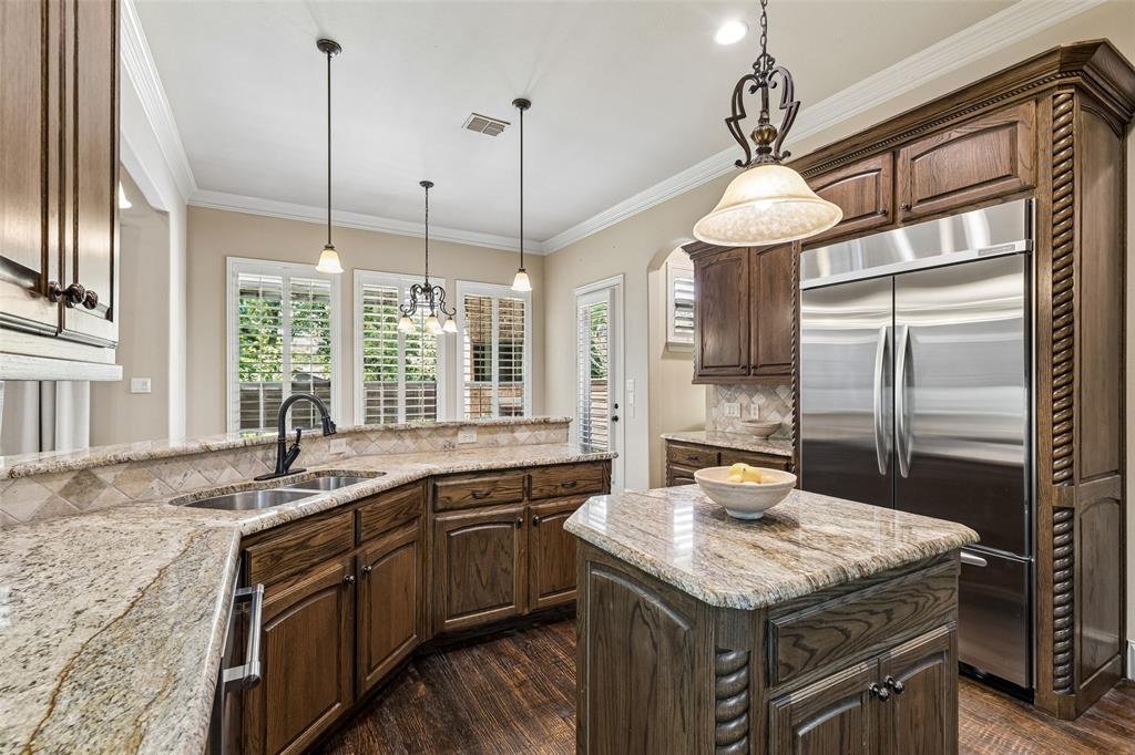 8523 Lakemont Drive, Dallas, TX 75209 8523 Lakemont Drive, Dallas, TX 75209