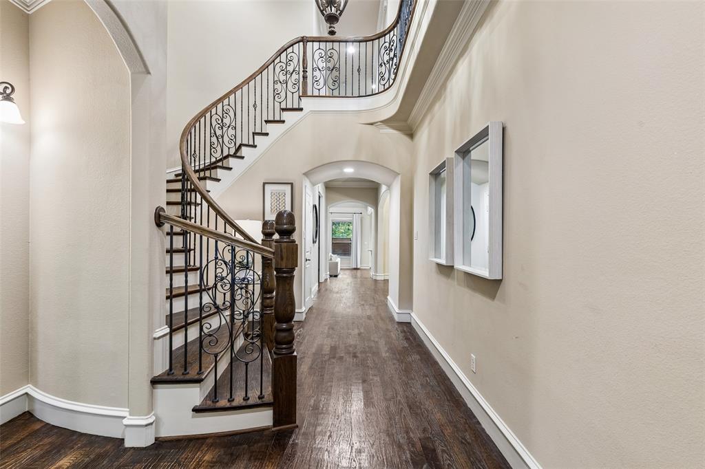 8523 Lakemont Drive, Dallas, TX 75209