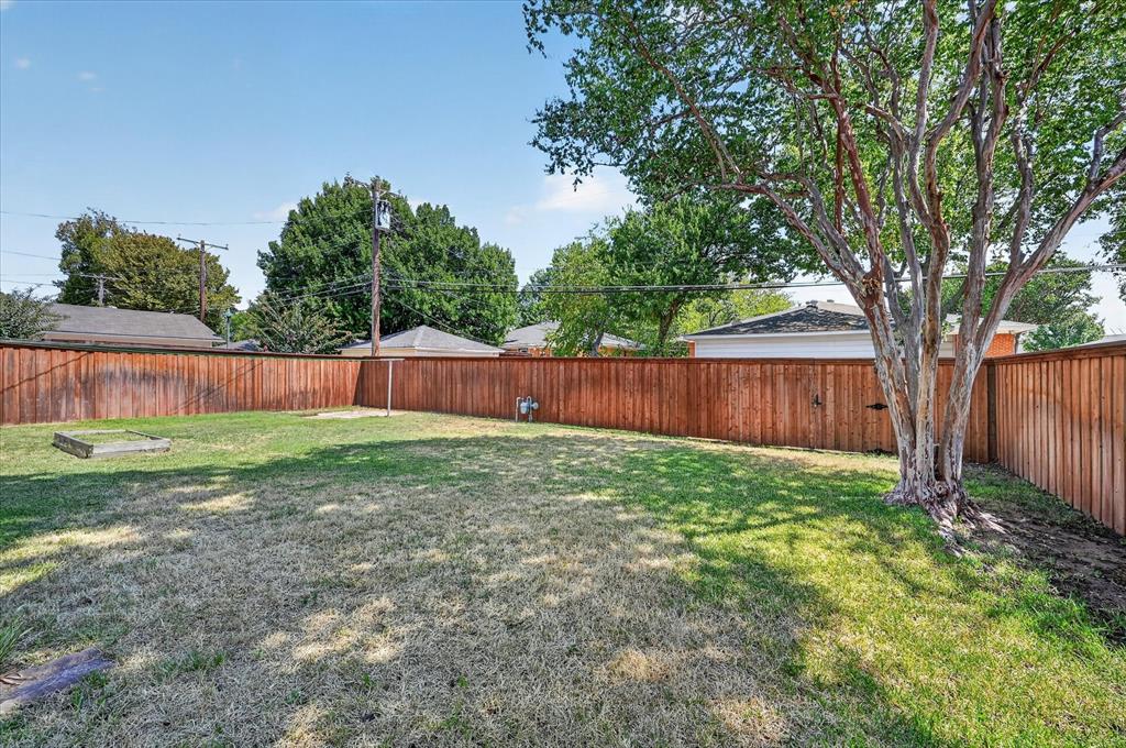 New board-on-board fence