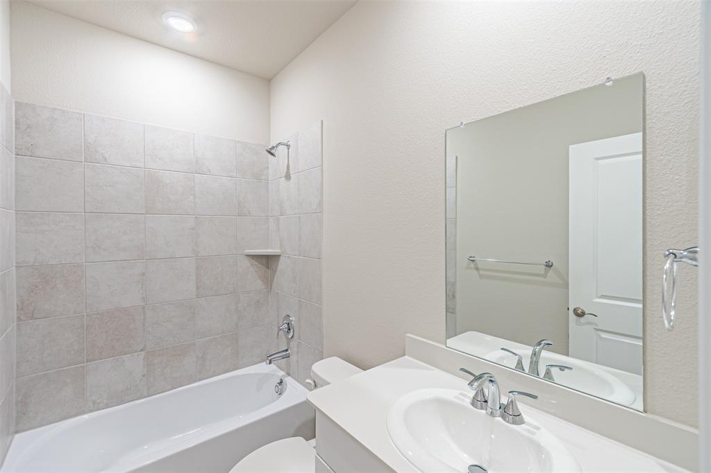 6005 alderton Drive, McKinney, TX 75071
