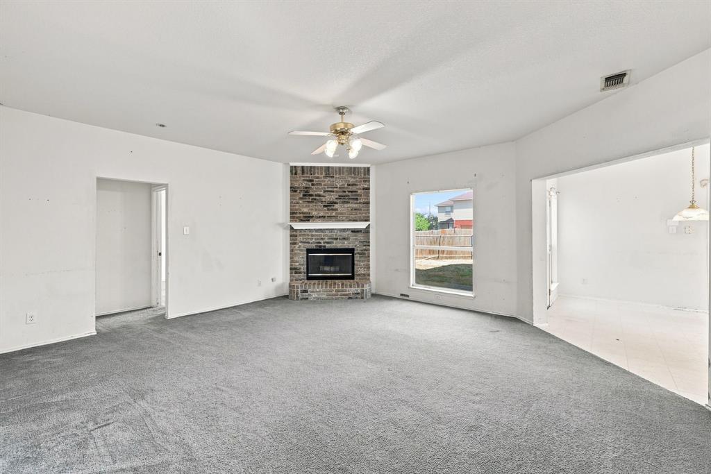 467 Orchard Hill Drive, Cedar Hill, TX 75104