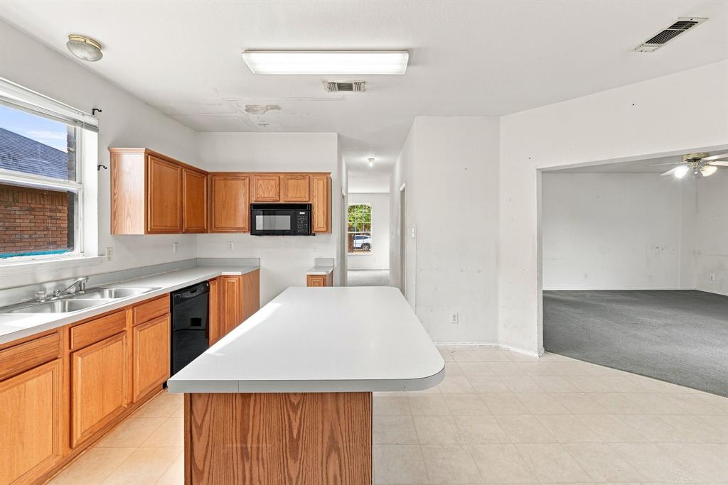 467 Orchard Hill Drive, Cedar Hill, TX 75104