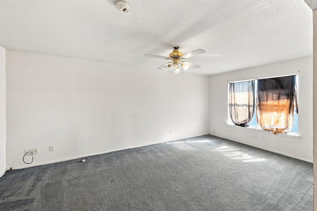 467 Orchard Hill Drive, Cedar Hill, TX 75104