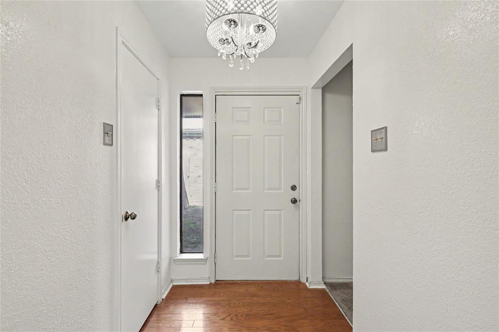 569 Briarcliff Drive, Garland, TX 75043
