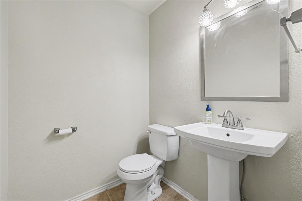 569 Briarcliff Drive, Garland, TX 75043