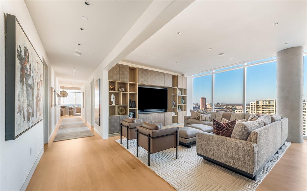 1747 Leonard Street, #2301, Dallas, TX 75201