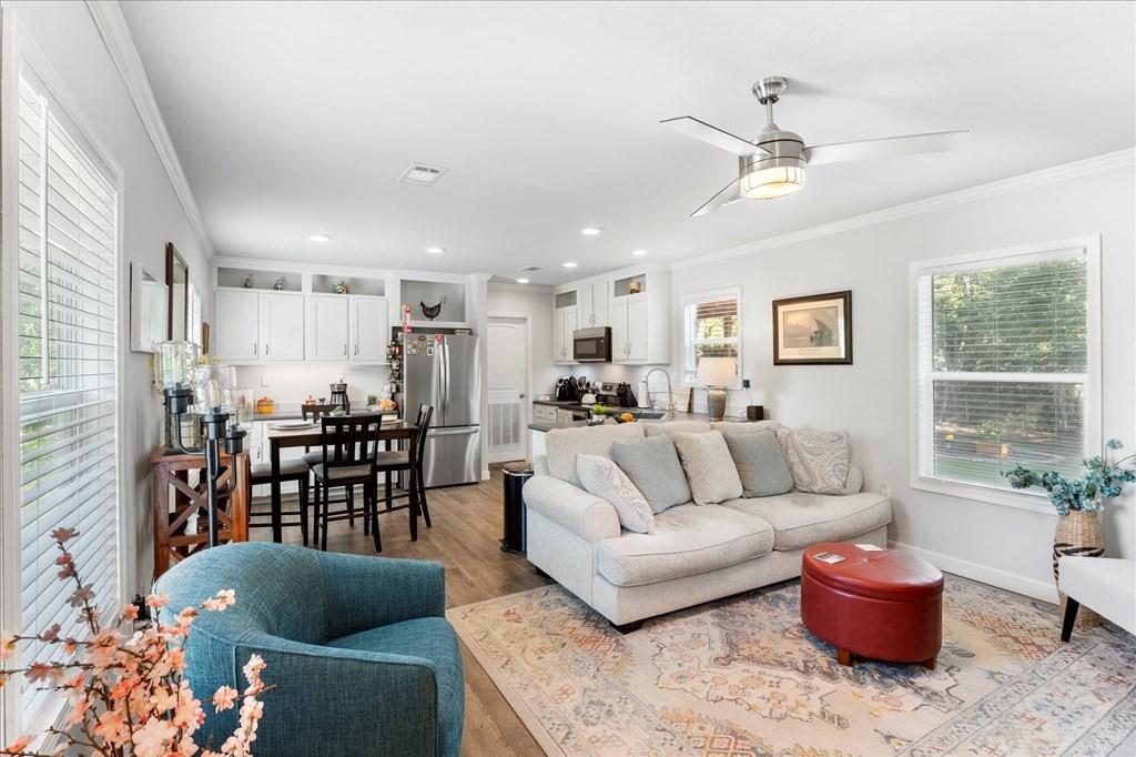 1034 Pleasant Drive, Kemp, TX 75143