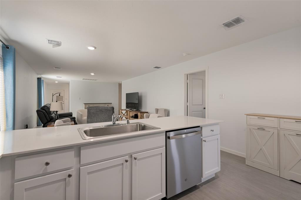 1352 Wedgeleaf Lane, Forney, TX 75126