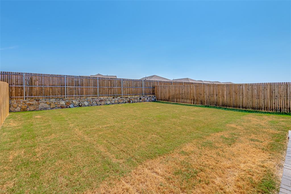 1352 Wedgeleaf Lane, Forney, TX 75126
