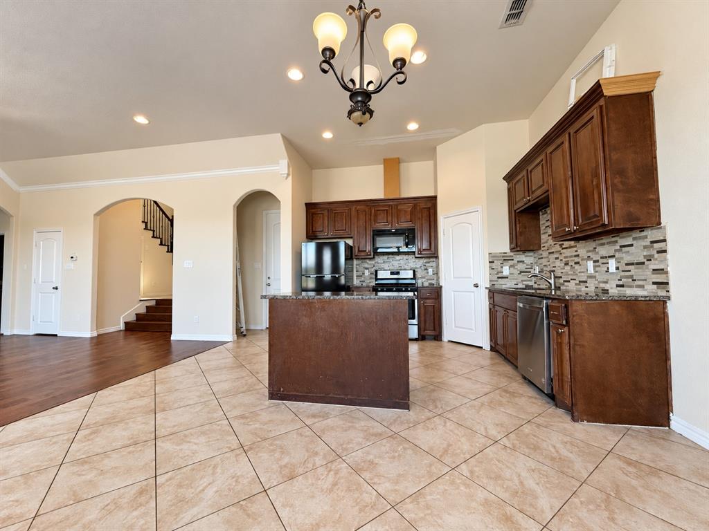 2361 Novin Drive, Irving, TX 75062