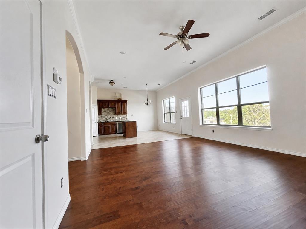 2361 Novin Drive, Irving, TX 75062 2361 Novin Drive, Irving, TX 75062