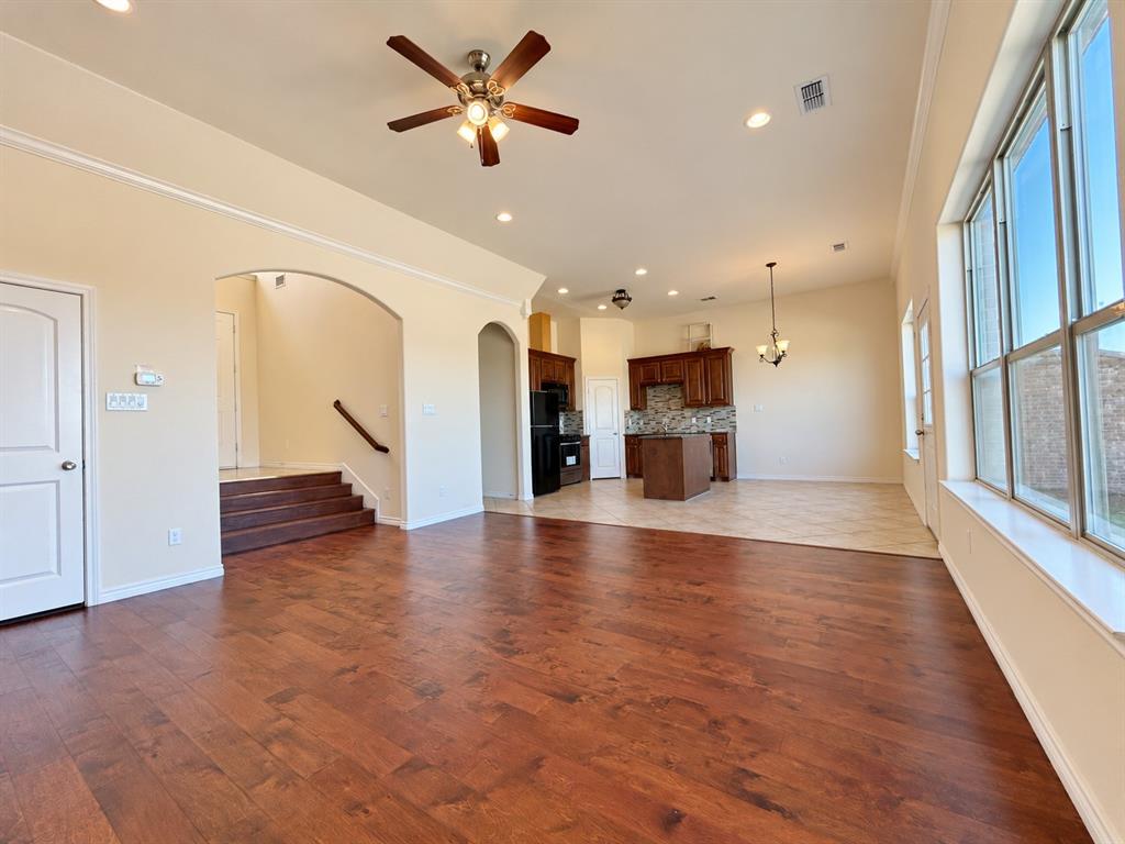 2361 Novin Drive, Irving, TX 75062 2361 Novin Drive, Irving, TX 75062