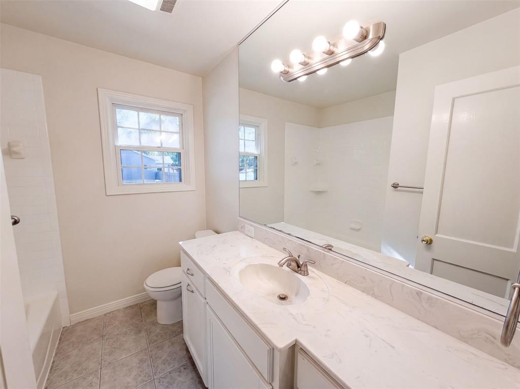 3802 Poinsettia Drive, Dallas, TX 75211
