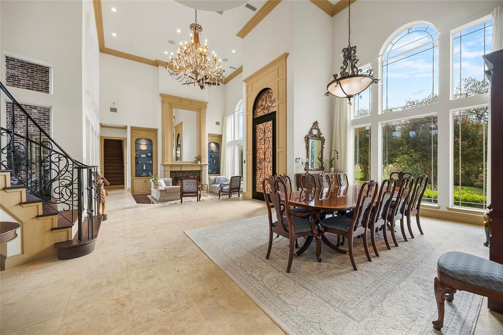 Beautiful architectural details and generous space for entertaining. Beautiful architectural details and generous space for entertaining.