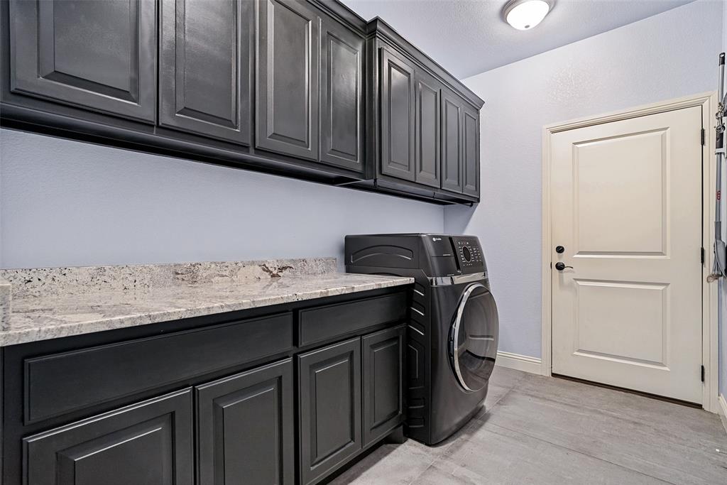2128 Christine Drive, Granbury, TX 76048