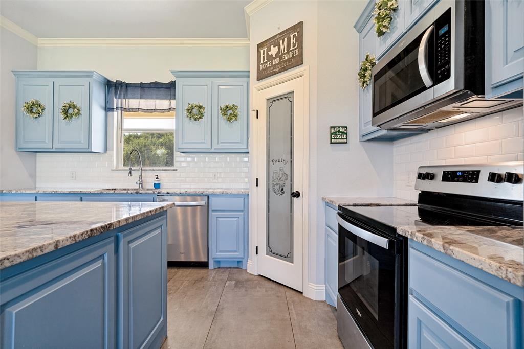 2128 Christine Drive, Granbury, TX 76048 2128 Christine Drive, Granbury, TX 76048