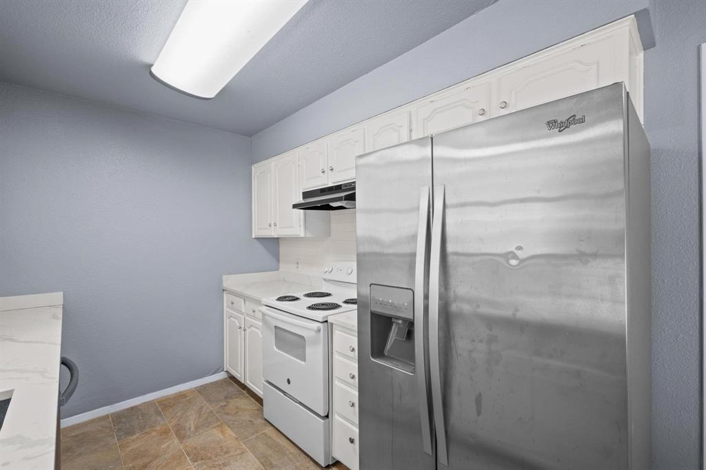 1729 W Doyle Street, Granbury, TX 76048