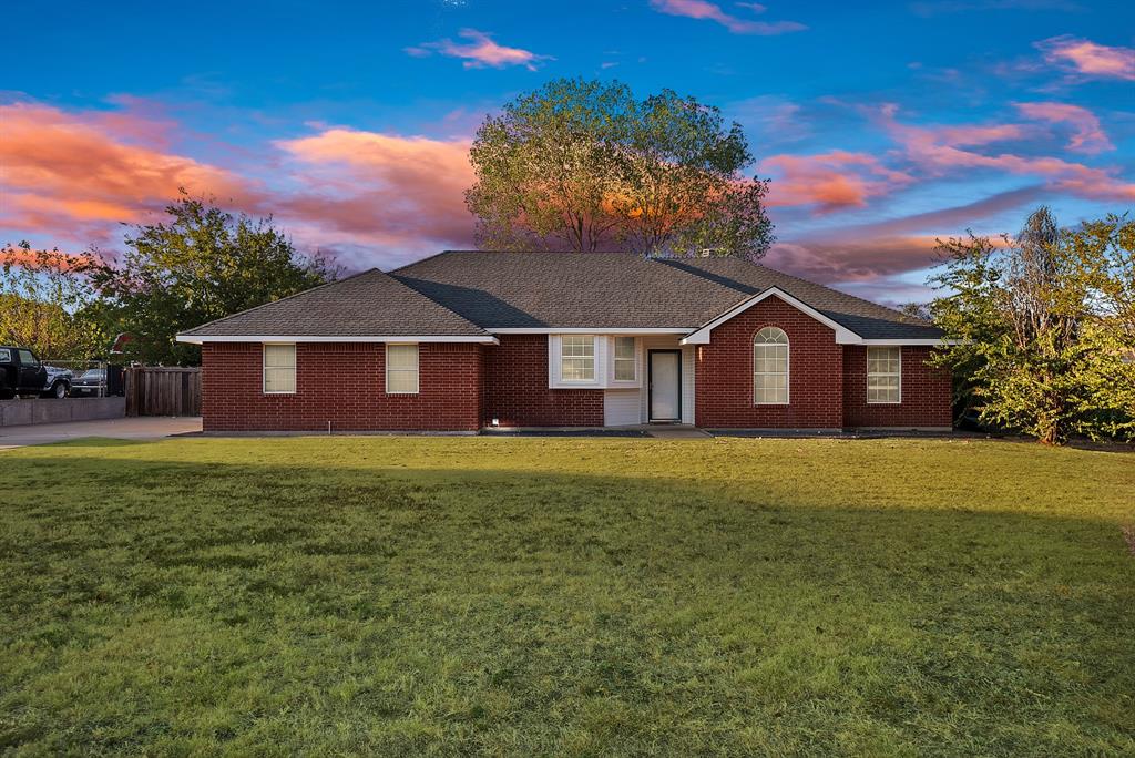 317 Anita Lane, Waxahachie, TX 75165 317 Anita Lane, Waxahachie, TX 75165