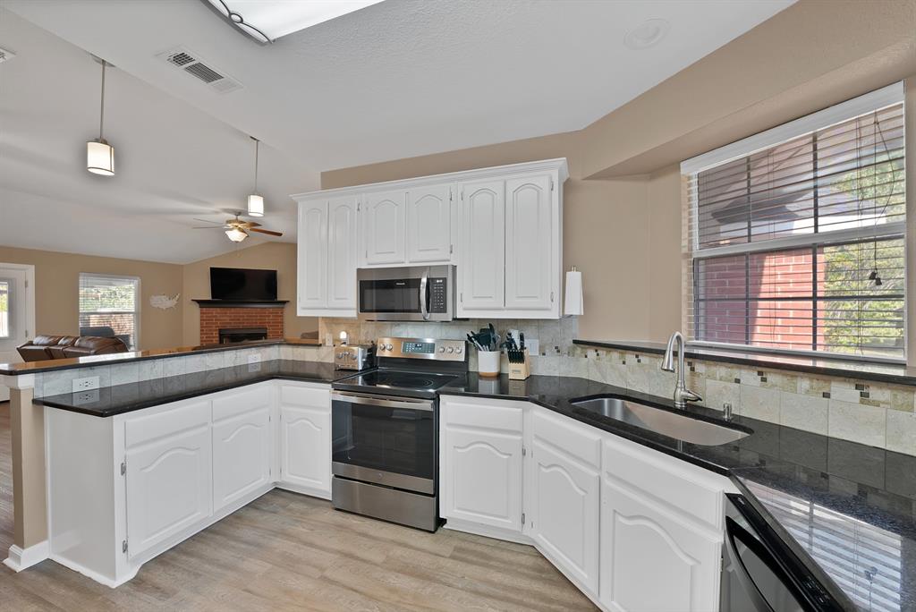 317 Anita Lane, Waxahachie, TX 75165