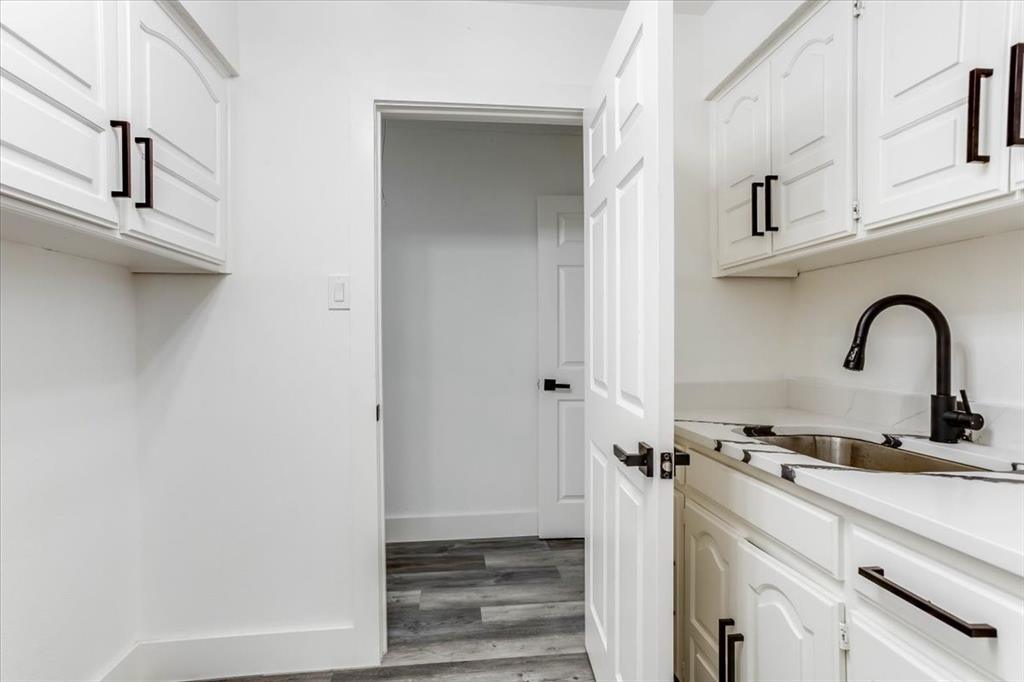 2100 Antibes Drive, Carrollton, TX 75006