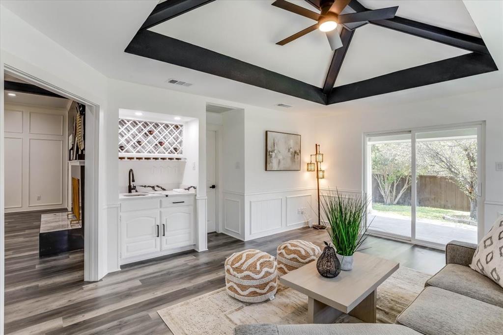2100 Antibes Drive, Carrollton, TX 75006