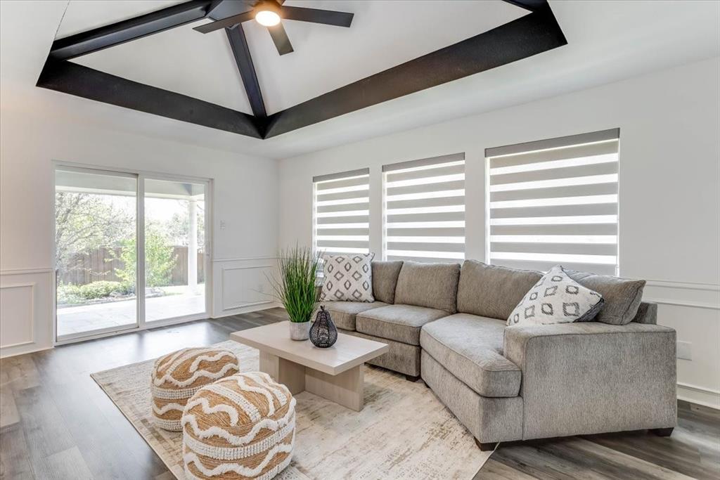 2100 Antibes Drive, Carrollton, TX 75006