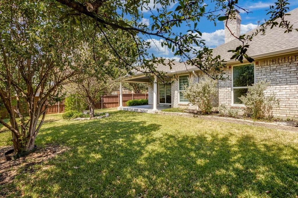2100 Antibes Drive, Carrollton, TX 75006