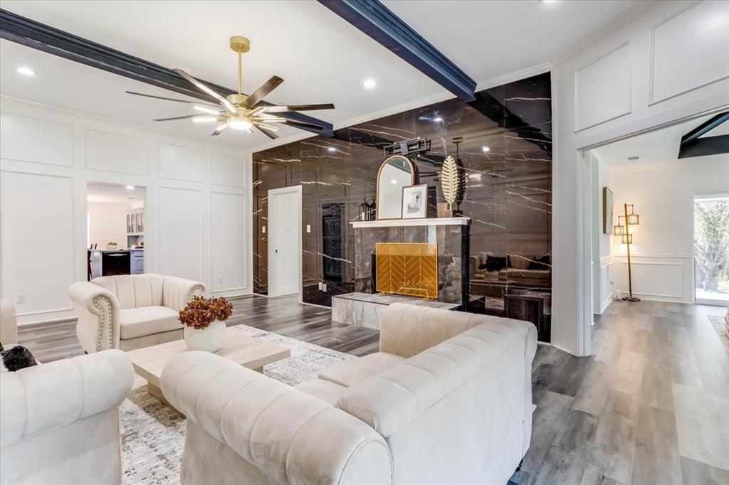 2100 Antibes Drive, Carrollton, TX 75006 2100 Antibes Drive, Carrollton, TX 75006