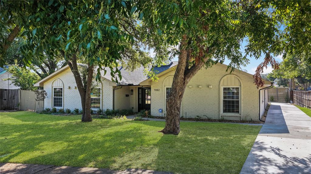 7862 La Verdura, Dallas, TX 75248 7862 La Verdura, Dallas, TX 75248