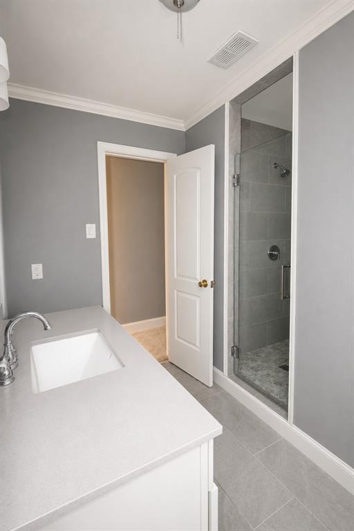 SECONDARY BATH