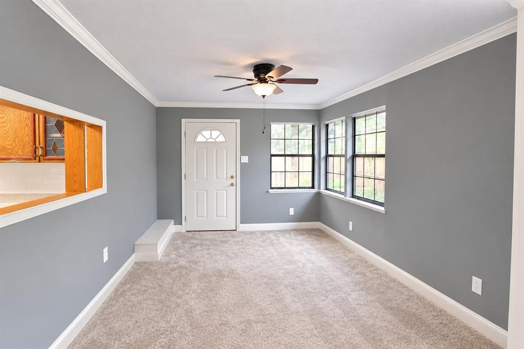 SECOND LIVING AREA