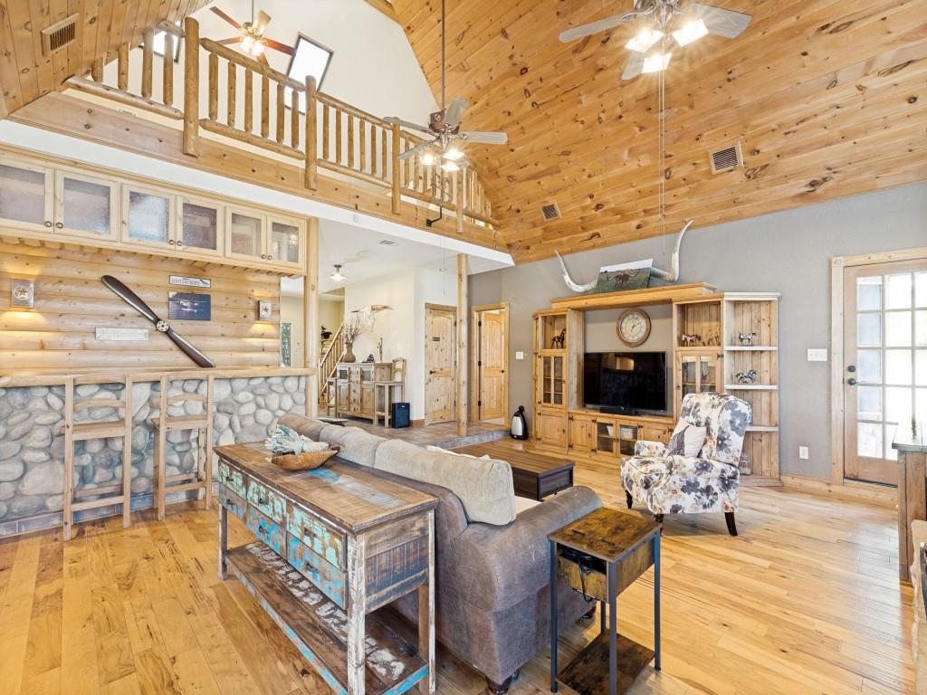 1240 Union Hill Road, Ennis, TX 75119