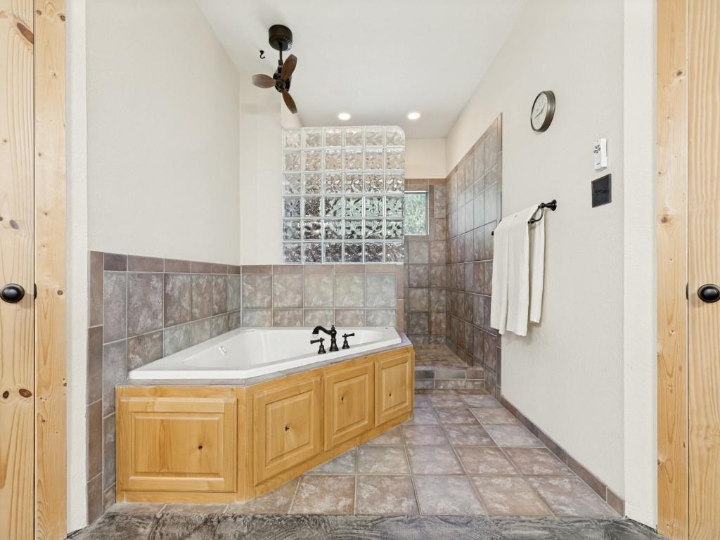 1240 Union Hill Road, Ennis, TX 75119