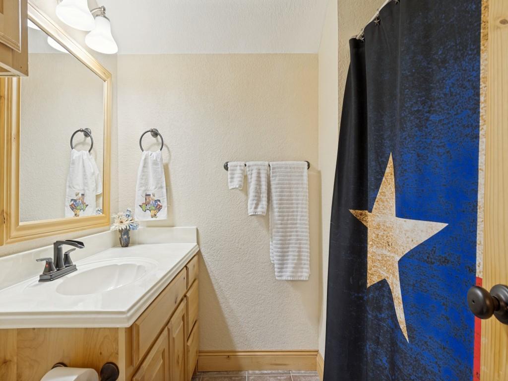 1240 Union Hill Road, Ennis, TX 75119