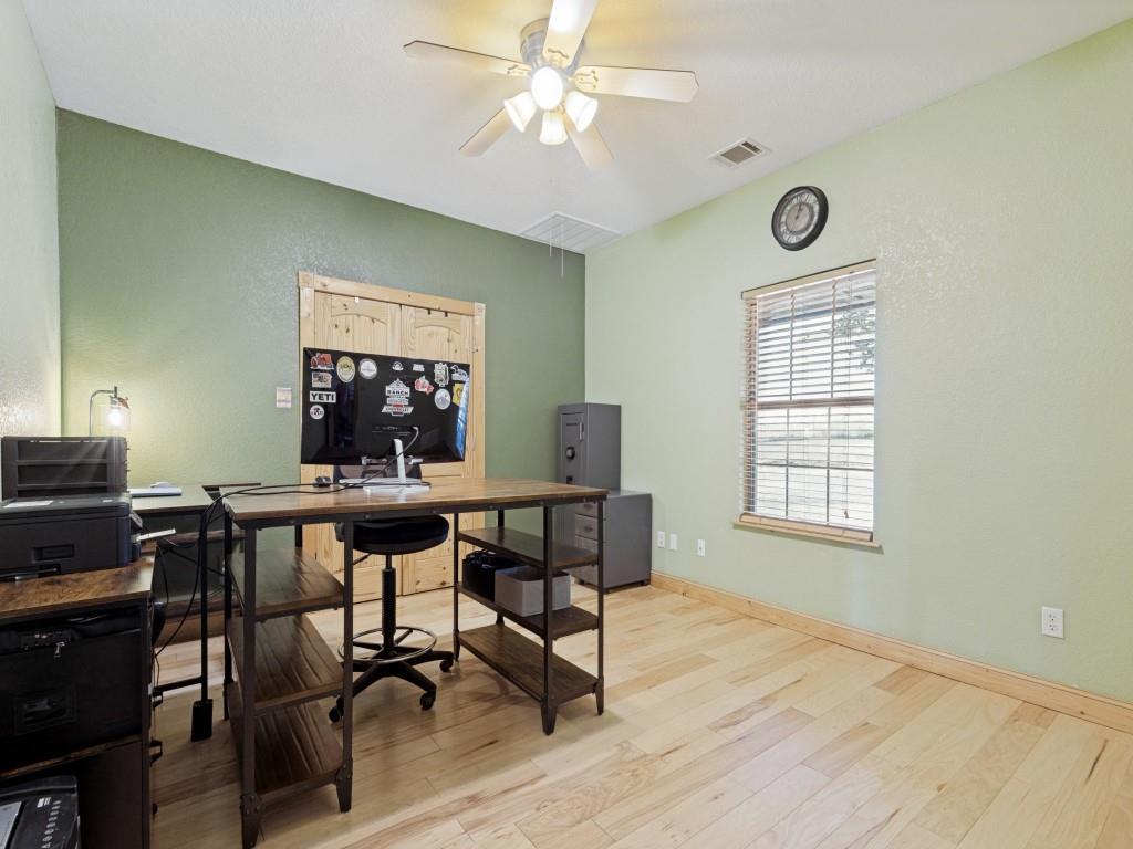 1240 Union Hill Road, Ennis, TX 75119